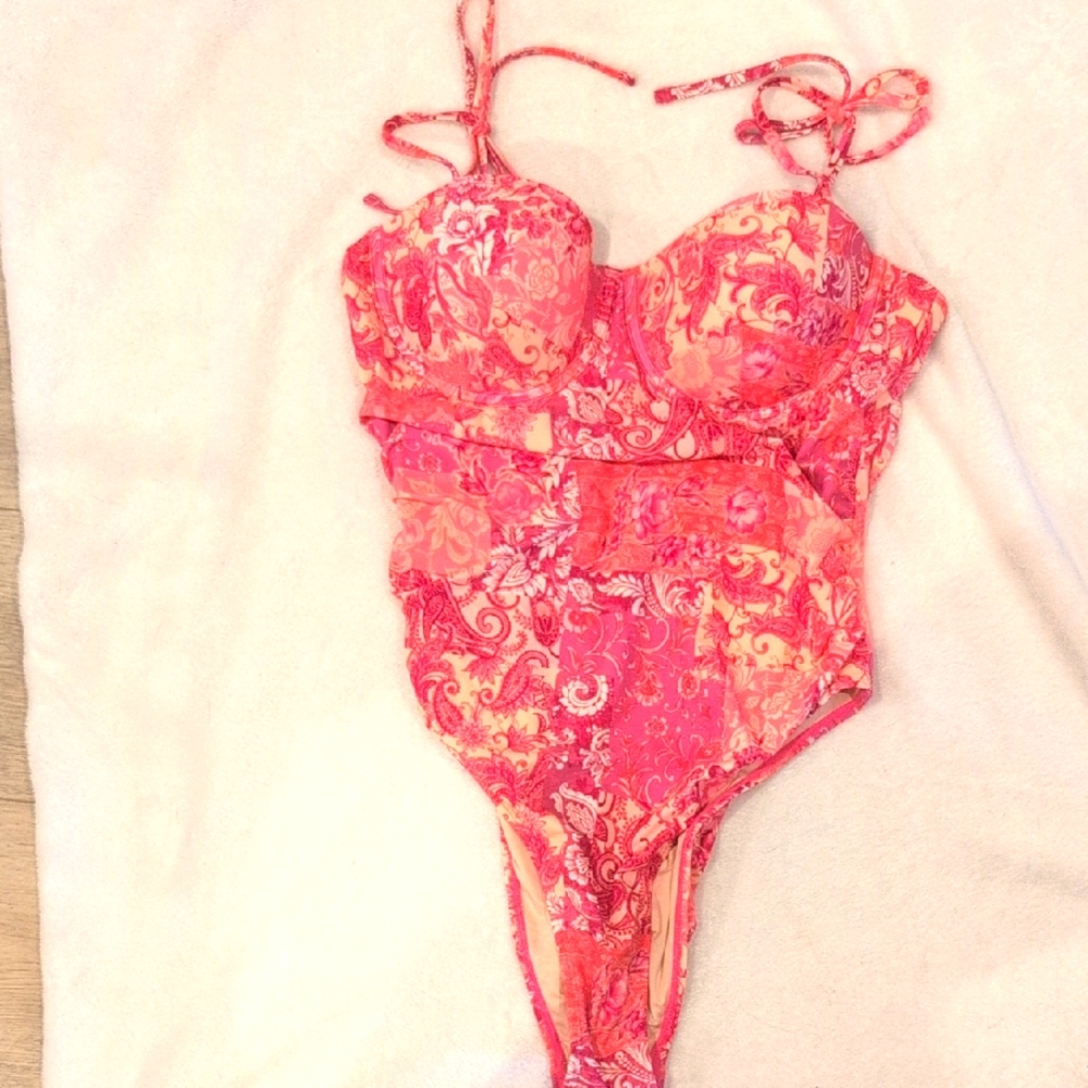 Cupshe Pink and Orange Tie-Shoulder Floral One-Piece
